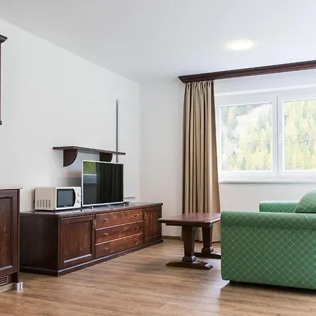 International House Mit Balkon Zw 2 公寓